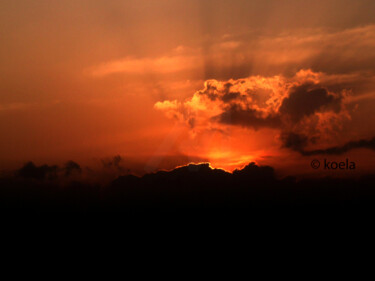 Fotografia zatytułowany „Sunset 3” autorstwa Koela Bagchi, Oryginalna praca, Fotografia cyfrowa