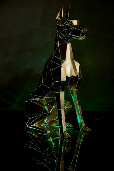 Sculptuur getiteld "Golden Doberman" door Phantom Art, Origineel Kunstwerk, Metalen