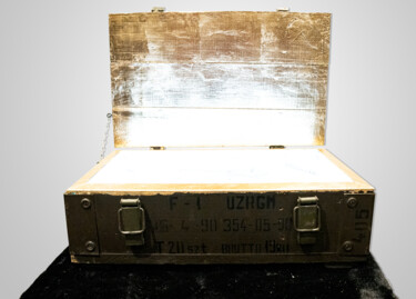 Sculptuur getiteld "Gangster treasure b…" door Phantom Art, Origineel Kunstwerk, Gietwerk