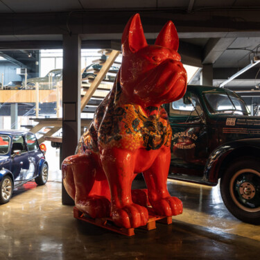 Sculptuur getiteld "Yakuza Dog Giant" door Ghost Art, Origineel Kunstwerk, Gietwerk