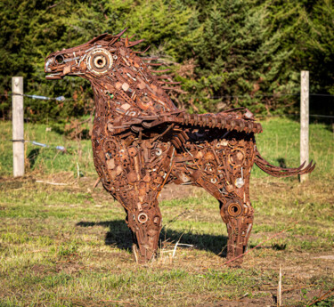 "Colt Pegasus" başlıklı Heykel Stick Built Modifieds tarafından, Orijinal sanat, Metaller