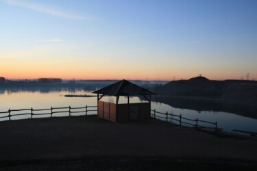 Fotografie mit dem Titel "Maison centrale" von Michael Dessein, Original-Kunstwerk, Nicht bearbeitete Fotografie Auf Alumini…