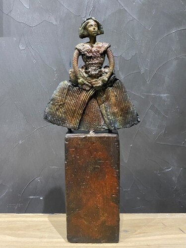 Escultura intitulada "Ménine Plate Baroque" por Guillaume Werle, Obras de arte originais, Bronze