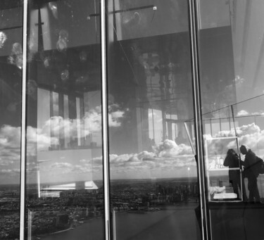 Photographie intitulée "La ville dans les n…" par Anne-Marie Bertin, Œuvre d'art originale, Photographie non manipulée