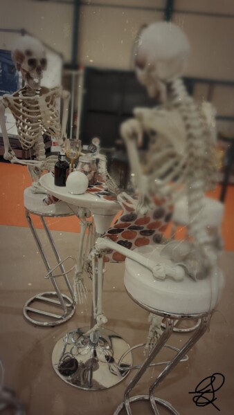 Photographie intitulée "Un tête à tête effr…" par Emma Laflute, Œuvre d'art originale, Photographie manipulée