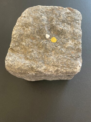 Escultura titulada "Serie #lisboameuamo…" por Elia Bárez, Obra de arte original, Piedra