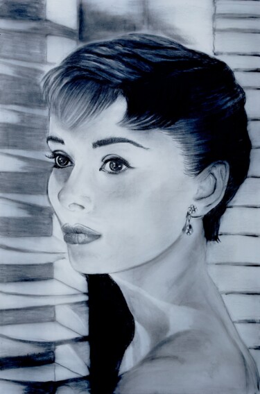 "Beautiful Audrey He…" başlıklı Resim Danijel Segecic tarafından, Orijinal sanat, Karakalem Ahşap Sedye çerçevesi üzerine mo…
