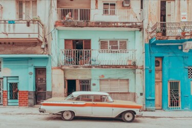 Photography titled "Havana Mirage" by Helene Havard, Original Artwork, Digital Photography