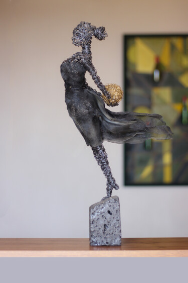 Γλυπτική με τίτλο "The Silent Gift" από Karen Axikyan, Αυθεντικά έργα τέχνης, Από ανοξείδωτο χάλυβα