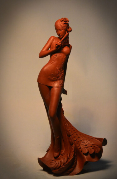 Skulptur mit dem Titel "紫砂作品《眷属 凤》Qipao Ser…" von Hailong, Original-Kunstwerk, Keramik