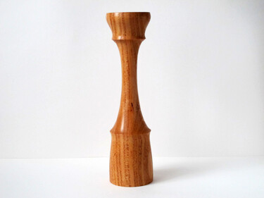Скульптура под названием "Candlestick 4" - Victor Utcin, Подлинное произведение искусства, Дерево