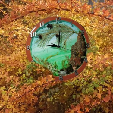 Painting titled "Часы настенные с ши…" by Lubov Meserakova (vklove2487syvenir), Original Artwork, Resin Mounted on Wood Stre…