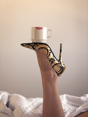 Photography titled "ON MY FOOT #1" by Kristina Mallen, Original Artwork, Digital Photography