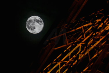 Fotografie mit dem Titel "Paris Super pleine…" von Pierre-Yves Rospabé, Original-Kunstwerk, Nicht bearbeitete Fotografie