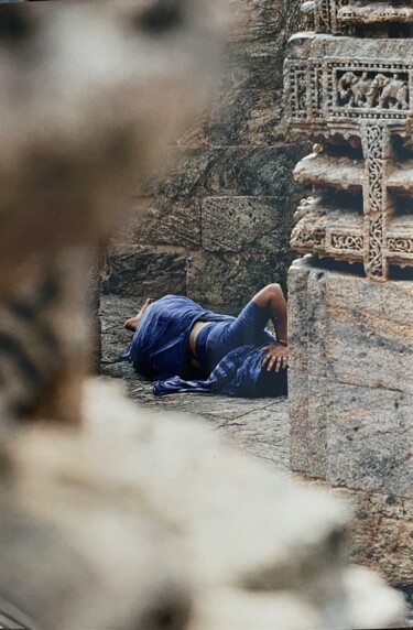 Photography titled "Que voyez-vous ?" by Shank Arte, Original Artwork, Analog photography Mounted on Cardboard