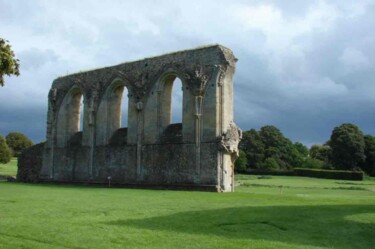 Photography titled "Glastonbury_rüins" by Rob Arbouw, Original Artwork