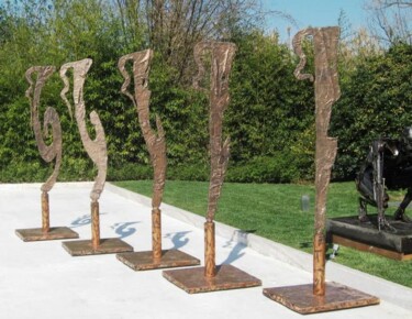 Scultura intitolato "l'urlo del guerriero" da Cosimo Allera, Opera d'arte originale