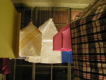 Skulptur mit dem Titel "Habit-habiter" von Marie-Odile Ginies, Original-Kunstwerk