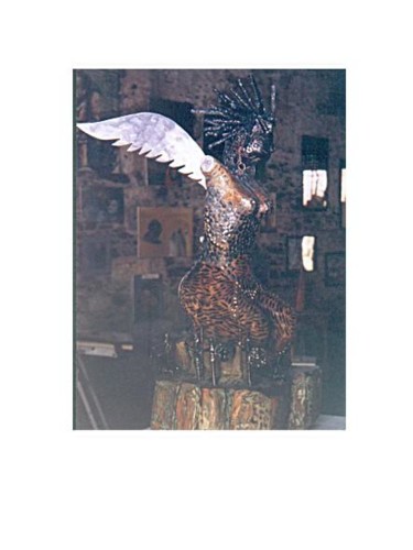 Sculpture intitulée "Déesse ailée" par Mile, Œuvre d'art originale