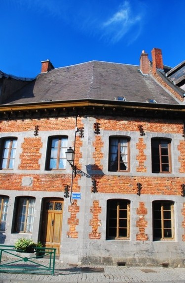 Une maison ancienne. Photographie intitulée "Une maison ancienne." par Jean-François Collignon, Œuvre d'art originale