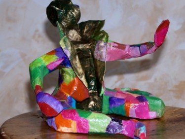 Sculpture intitulée "la tête sur le col!" par Anne-Frédérique Ferret, Œuvre d'art originale, Papier
