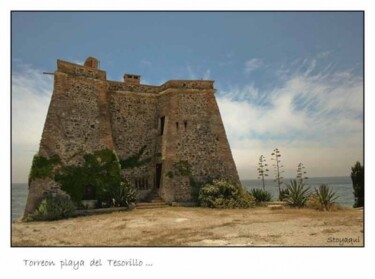 Photography titled "Torreon en playa de…" by Pilar Millán Pastor, Original Artwork
