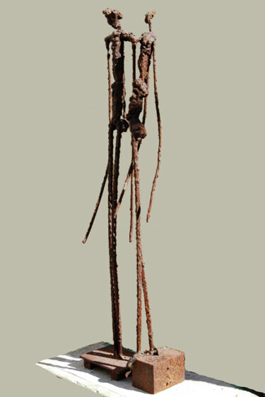 Skulptur mit dem Titel "La Pareja" von Amador Vallina, Original-Kunstwerk, Metalle