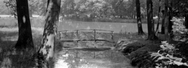Photographie intitulée "petit pont" par Marc Steiner, Œuvre d'art originale