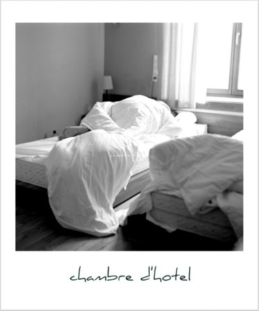 Photographie intitulée "chambre d'hôtel" par Marc Steiner, Œuvre d'art originale