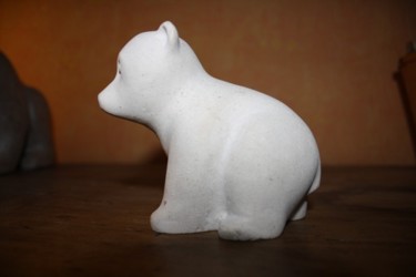 Sculpture intitulée "petit ours" par Denis Thebaudeau, Œuvre d'art originale