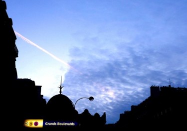 Photographie intitulée "Grands Boulevards" par Jusama, Œuvre d'art originale