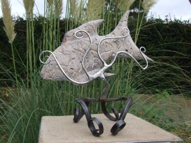 Scultura intitolato "poisson en cage" da Philippe Fautrez, Opera d'arte originale