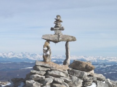 Installation intitulée "Offertoire de pierre" par Alain Bernegger, Œuvre d'art originale
