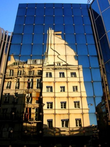 Photographie intitulée "Les Halles 7" par Jusama, Œuvre d'art originale