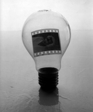 제목이 "Lampadina"인 사진 Giuseppe Persia로, 원작, 아날로그 사진