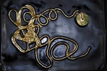Scultura intitolato "Finoallafinefininfo…" da Manu Zuccarotta, Opera d'arte originale