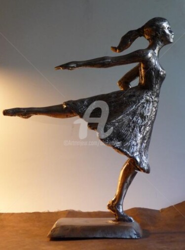 Sculpture titled "La danse (bronze" by Alain Ravaut, Original Artwork