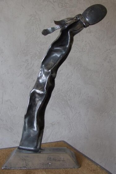 Sculpture titled "Un Peu Fragile" by Philippe Fautrez, Original Artwork