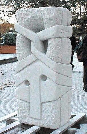 Escultura titulada "Epewun" por Mario Morasan, Obra de arte original