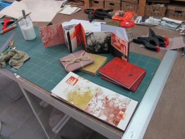 Printmaking titled "Livrets-4.jpg" by Anne Poupard, Original Artwork