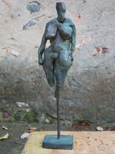 Skulptur mit dem Titel "2009 FEMME NEOLITHI…" von Michel Moskovtchenko, Original-Kunstwerk, Metalle