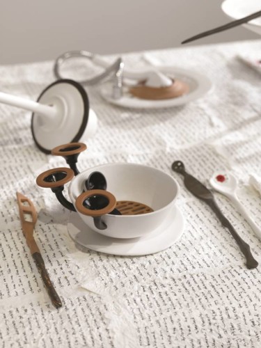 "Lost Dinner" başlıklı Heykel Yeşim Bayrak tarafından, Orijinal sanat