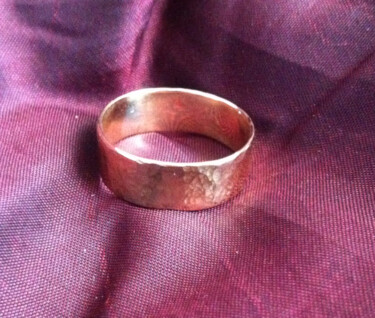 Художественная композиция под названием "21K Gold Ring" - Ravid Wolff, Подлинное произведение искусства