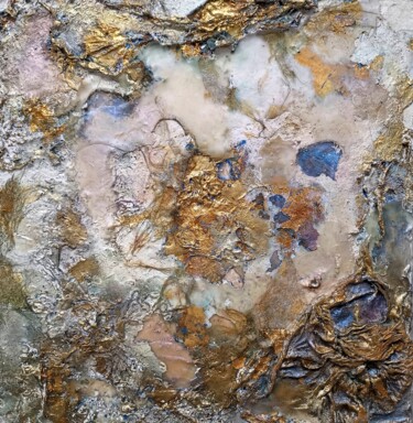 Gold encrust on mother-of-pearl surface 拼贴 标题为“Gold encrust on mot…” 由Lynda Rosemarie Stevens, 原创艺术品, 拼贴