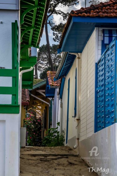 Photography titled "photo-du-village-de…" by Thierry Magliulo (Th.Mag), Original Artwork
