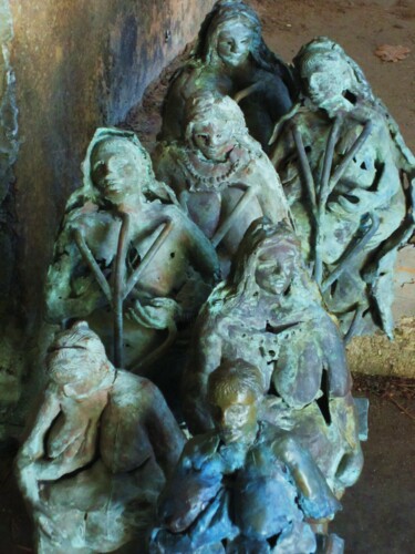 LES PLEUREUSES Groupe Sculpture intitulée "LES PLEUREUSES Grou…" par Michel Moskovtchenko, Œuvre d'art originale, Métaux