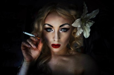 Photographie intitulée "Gatsby The Great" par Cécile Fauroux, Œuvre d'art originale