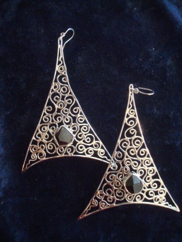 Artesanía titulada "Aretes de Plata con…" por Maga, Obra de arte original, Joyas