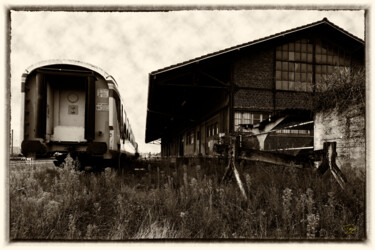 Photography titled "Fin du voyage" by Philippe Rozier (Photo-EOS), Original Artwork, Digital Photography