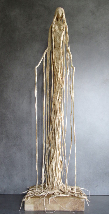 Sculpture intitulée "Femme Banian" par Nathalie Villate-Lafontaine, Œuvre d'art originale, Plâtre